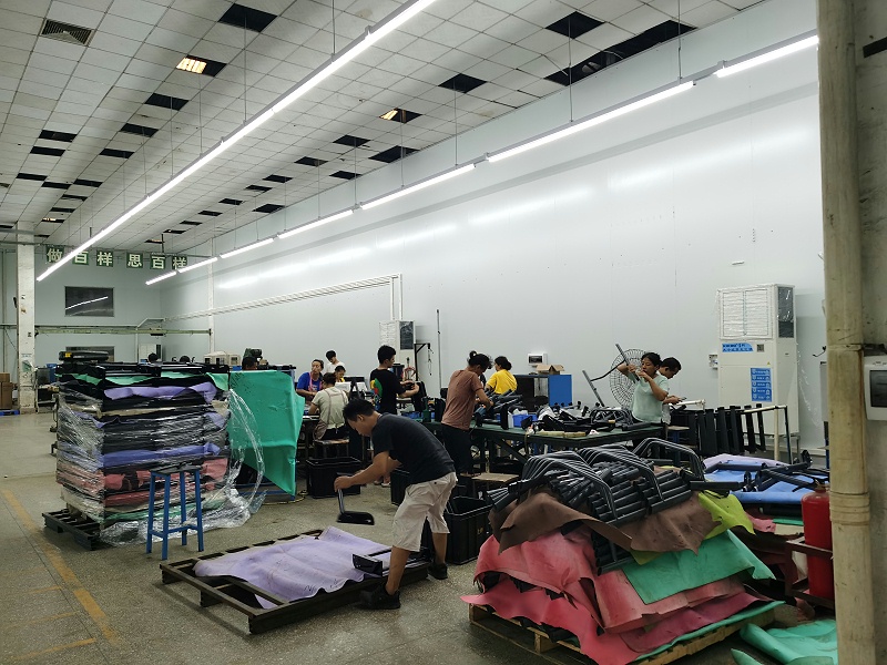 廣東某女子戒毒所生產車間選擇星科環(huán)?？照{冷風機