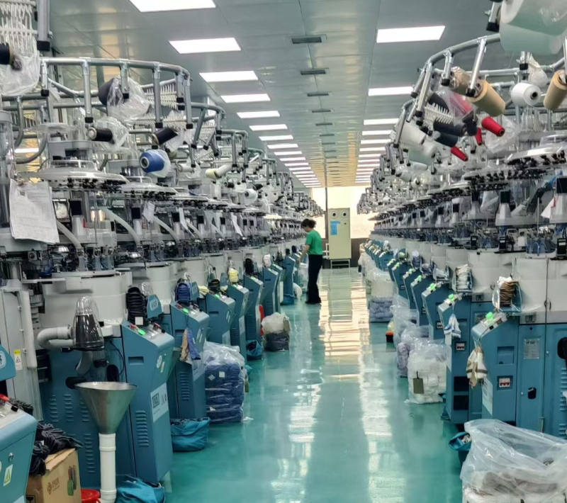 廠房車間制冷降溫，應(yīng)用蒸發(fā)式降溫節(jié)能空調(diào)-立式射流機組